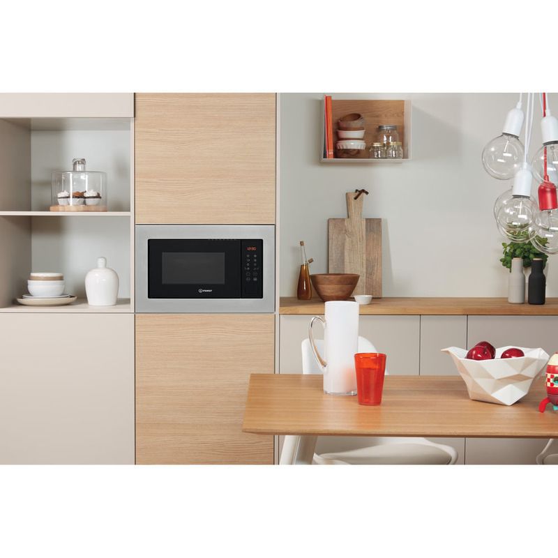 Indesit-MWI-125-GX-Da-incasso-Microonde-con-grill-25-L-900-W-Stainless-steel