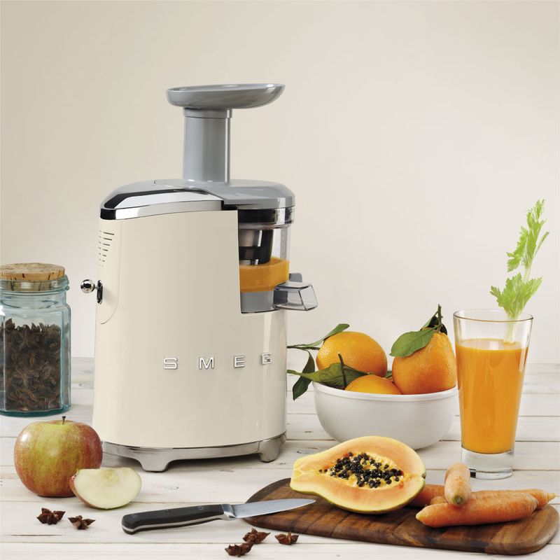 Smeg-SJF01CREU-spremiagrumi-Estrattore-di-succo-150-W-Crema