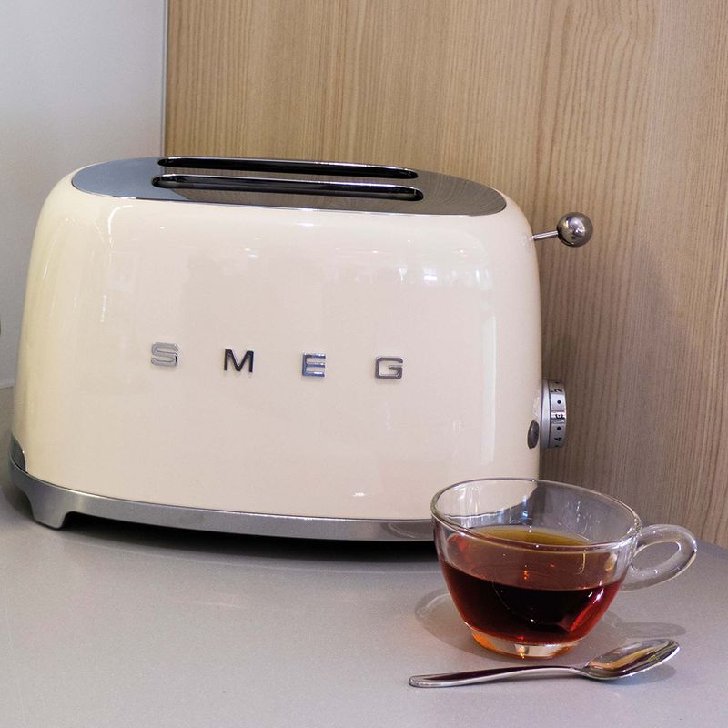 Smeg-Tostapane-50-s-Style-–-Panna-LUCIDO-2x2-–-TSF01CREU