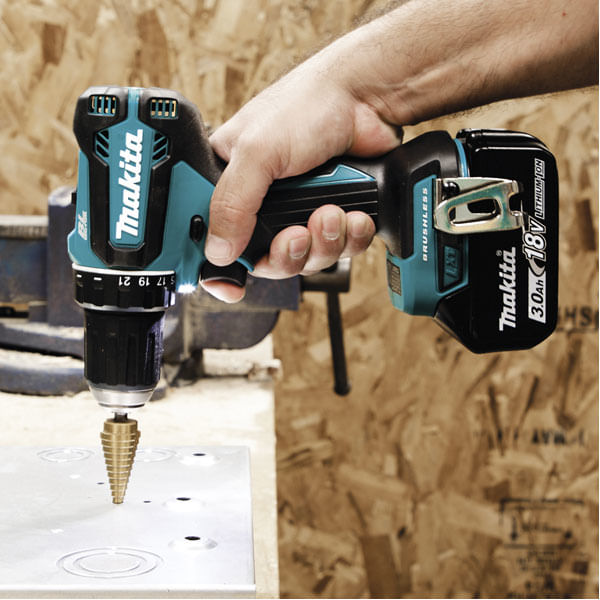 Makita-DDF485ZJ-trapano-1900-Giri-min-Senza-chiave-17-kg-Nero-Blu