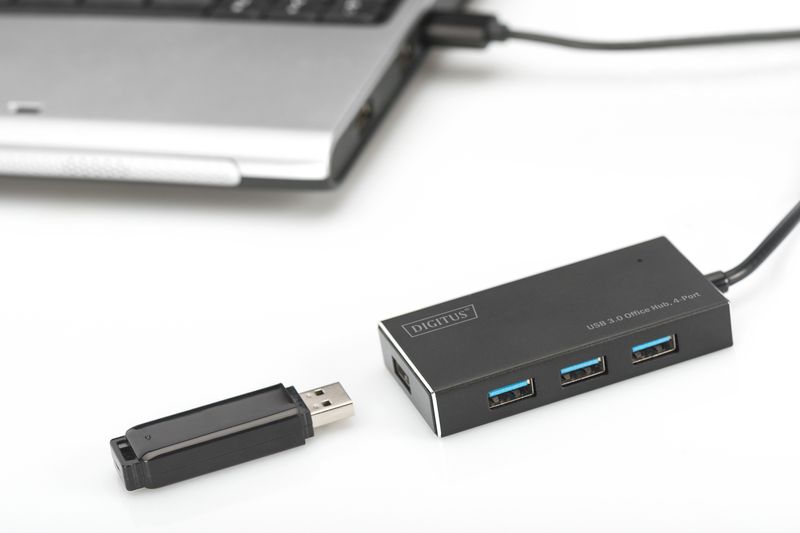 Hub-4-Porte-Usb-3.0-Con-Alimentatore