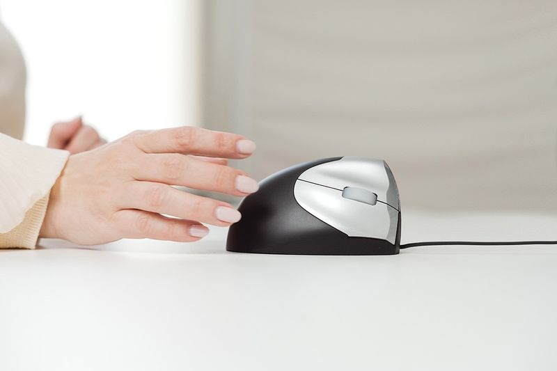 BakkerElkhuizen-Handshake-Wired-VS4-mouse-Mancino-USB-tipo-A-Laser-3200-DPI