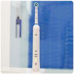 Oral-B-SmartSeries-5-5000N-CrossAction-Adulto-Spazzolino-rotante-Bianco