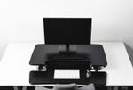 BakkerElkhuizen-Adjustable-Sit-Stand-Desk-Riser-2-Nero-Scrivania