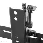 FLAT-SCREEN-WALL-MOUNT-FOR