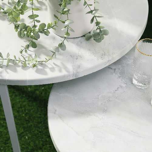 Outsunny-Tavolini-da-Salotto-Set-2-Pezzi-con-Piano-Effetto-Marmo-in-Metallo-Bianco