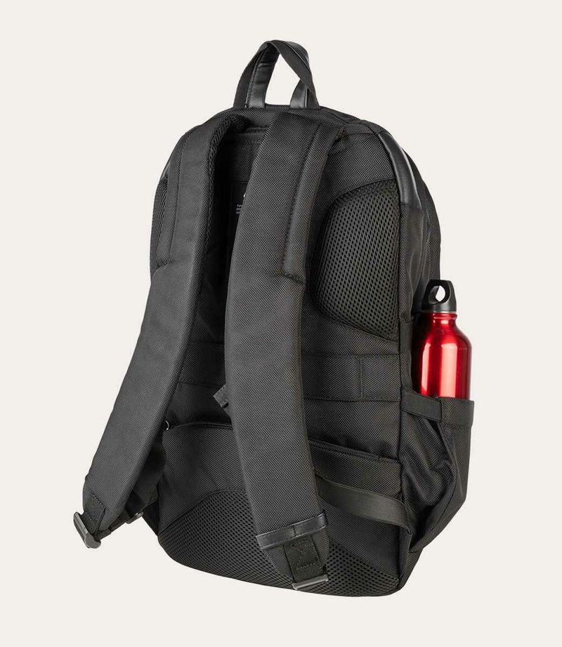 BRAVO-RUCKSACK-BLACK---MACBOOK-PRO-16-LAPTOP-15.6