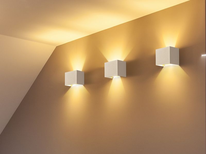 Lampada-Da-Parete-Moderna-Da-Esterno-Metallo-Bianco-Luce-Led-6W-Ip54