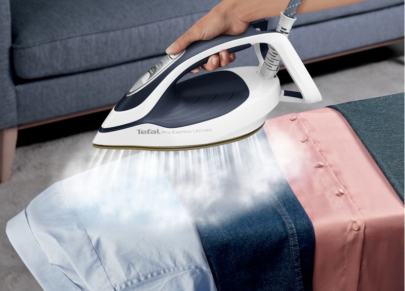 Tefal-Pro-Express-Ultimate-II-GV9720-12-L-Durilium-Airglide-Autoclean-Ultra-Thin-soleplate-Blu-Bianco