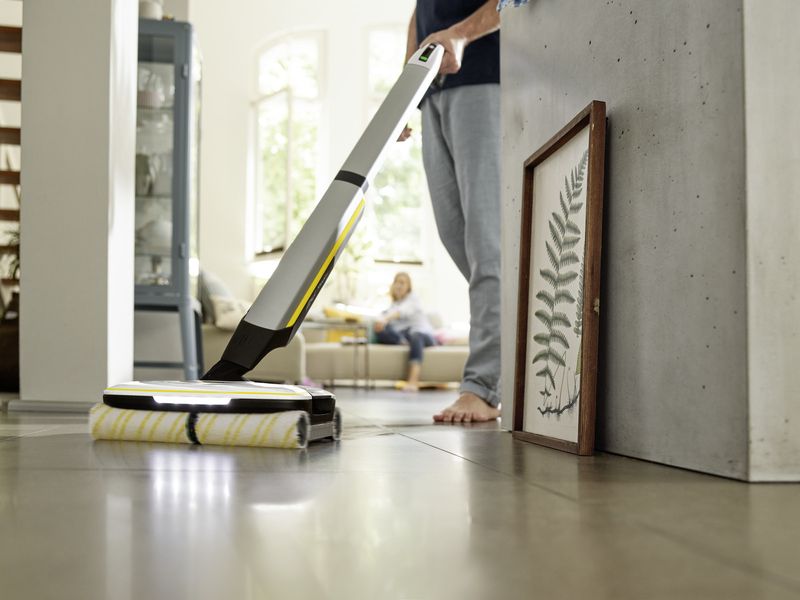 Karcher-FC-7-SIGNATURE-LINE-Scopa-elettrica-Batteria-Bagnato-Senza-sacchetto-Nero-Bianco-Giallo-285-Ah