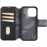 Portafoglio-staccabile-in-pelle-Decoded-per-iPhone-15-Pro-Nero