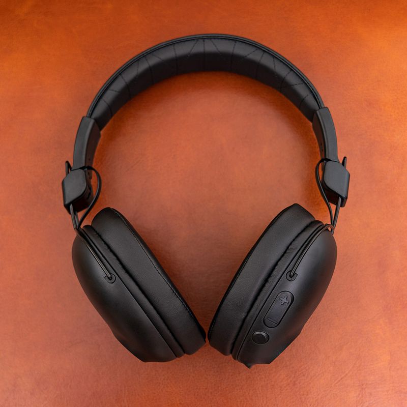 JLab-Studio-Pro-Wireless-Over-Ear-Bluetooth-Kopfhrer-ber-35-Stunden-Spielzeit-Faltbar-fr-einfache-Aufbewahrung-Reisen