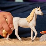 schleich-HORSE-CLUB-13983-action-figure-giocattolo--SCHLEICH-Horse-Club-Arab-Mare-Toy-Figure-5-to-12-Years-White-13983-