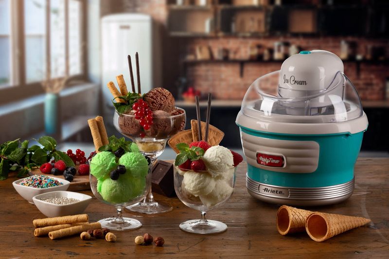 Ariete-643-Ice-Cream-Maker-Party-Time-Macchina-per-fare-il-gelato-12W-Capacita-15-L-Spatola-di-miscelazione-Tempo-preparazione-30-minuti-Coperchio-per-aggiunta-ingredienti-Azzurro