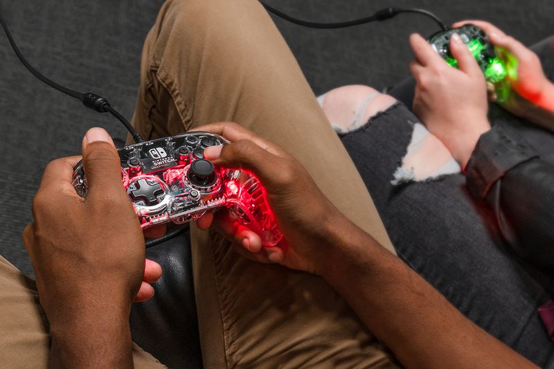 Produkttyp-Game-Pad--Anschlusstechnik-Kabelgebunden--Schnittstelle-USB--Leistungsmerkmale-Einstellbare-LED-Beleuchtung-e