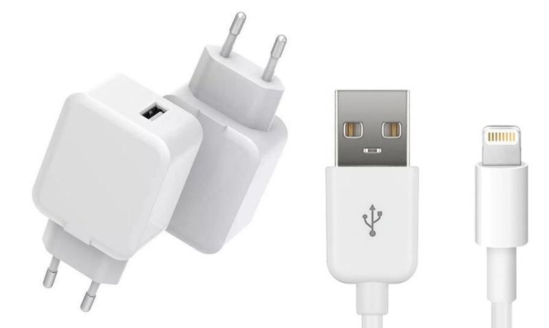 CoreParts-MBXUSB-AC0006-Caricabatterie-per-dispositivi-mobili-Bianco-Interno--USB-Charger-for-iPhone---iPad---12W-5V-2.4