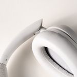 Cuffie-over-ear-JLAB-JBuds-LUX-ANC-bianco-nuvola