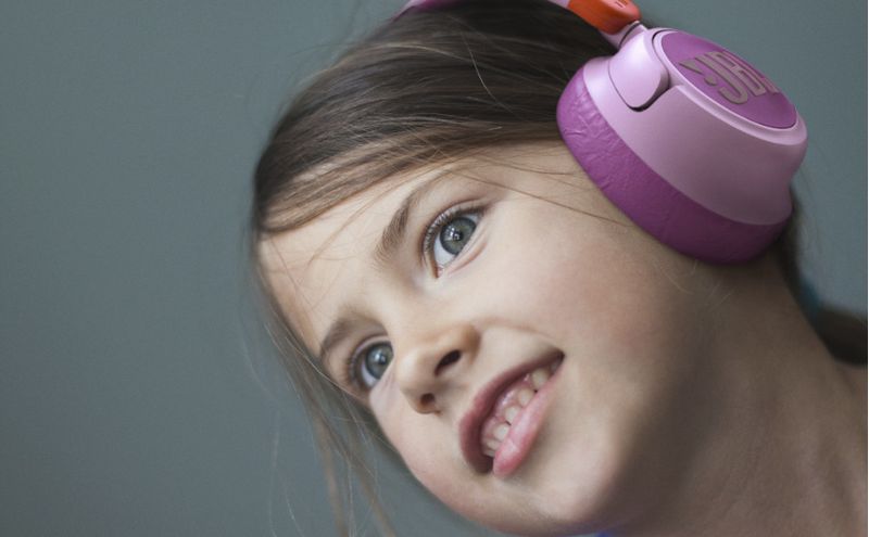 Cuffie-over-ear-JBL-JR-460-NC-con-cancellazione-del-rumore-per-bambini-in-rosa