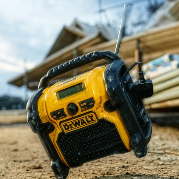 Radio-da-cantiere-DeWalt-DCR020-QW-DAB