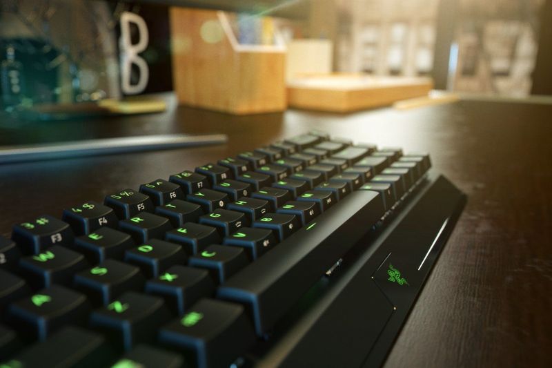 Tastiera-Razer-Blackwidow-V3-Mini-Hyperspeed--interruttore-giallo-meccanico-Bluetooth-24-GHz-USB-layout-tedesco-