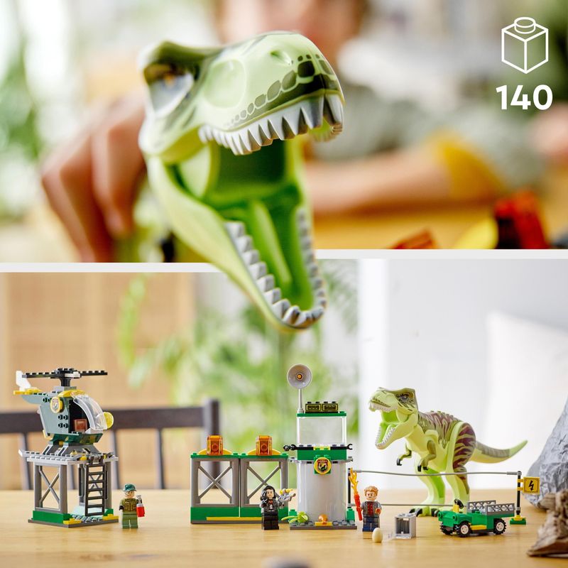 La-fuga-del-T.-rex---Lego-Jurassic-World-76944