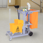 HOMCOM-Carrello-Pulizie-Professionale-con-3-Ripiani-Ganci-Portascopa-4-Ruote-e-Sacco-100L-Arancione-113-x-50.5-x-96.5cm