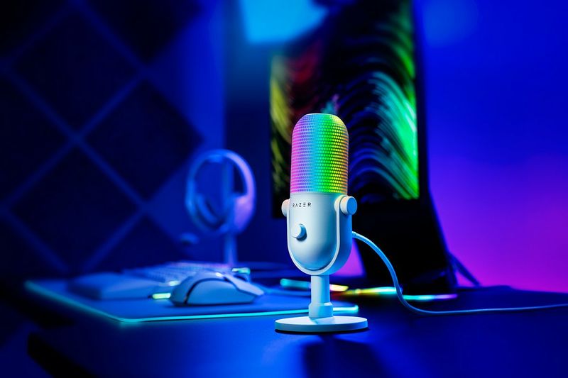 RAZER-SEIREN-V3-CHROMA-WHITE-MICROPHONE