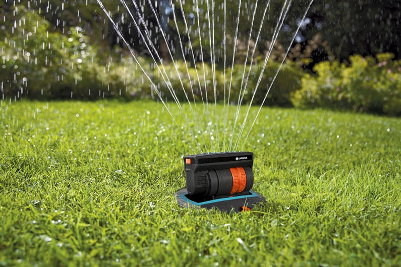 Sistema-di-irrigazione-rettangolare-Pop-Up-Gardena-OS-140-per-quadrati