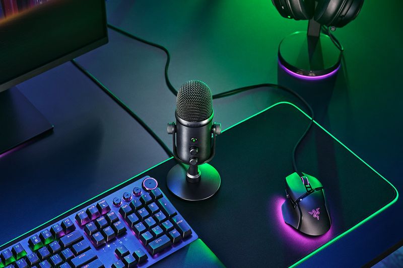 Razer-SEIREN-V2-PRO-Nero-Microfono-da-studio--Razer-Streaming-Seiren-V2-Pro-Microphone-black-