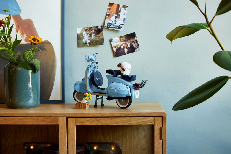 Vespa-125-LEGO®---Lego-Creator-Expert-10298