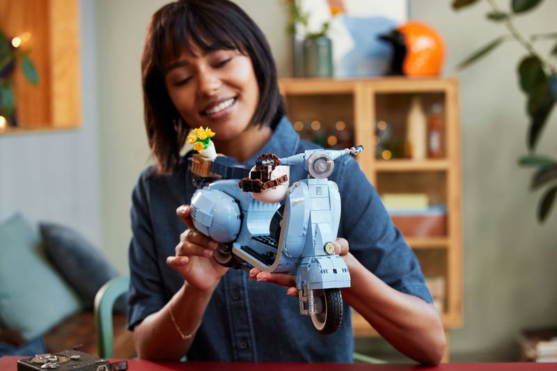 Vespa-125-LEGO®---Lego-Creator-Expert-10298