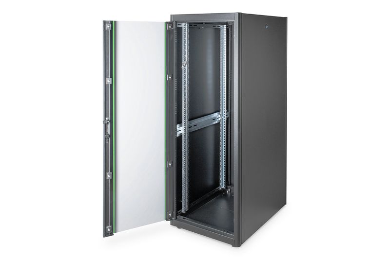 Armadio-32-Unit--19-Per-Reti-E-Server-Misure--A-1566-X--L-600-X--P-800-Mm.-Colore-Nero