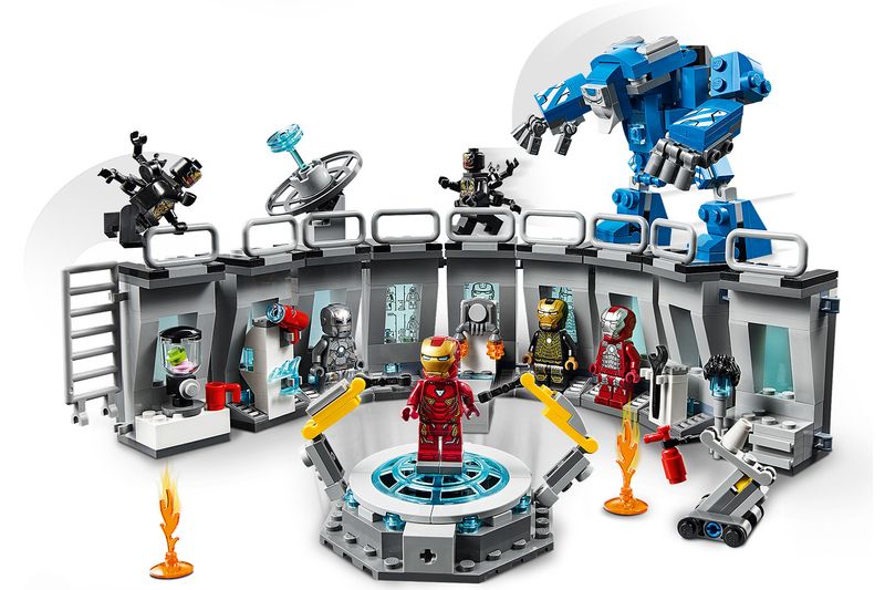 Sala-delle-Armature-di-Iron-Man---Lego-Marvel-Super-Heroes-76125