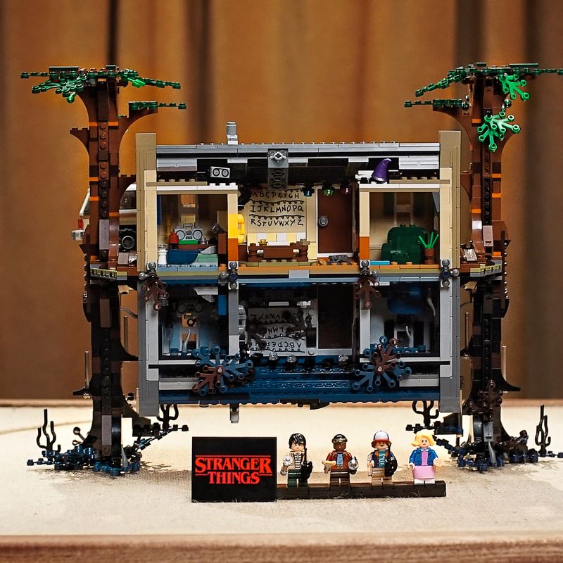 Il-Sottosopra---Lego-Netflix-Stranger-Things-75810