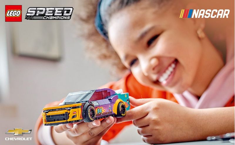 NASCAR®-Next-Gen-Chevrolet-Camaro-ZL1---Lego-Speed-Champions-76935