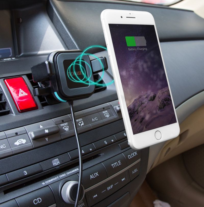 Supporto-Smartphone-Da-Auto-Con-Caricatore-Wireless-10-Watt