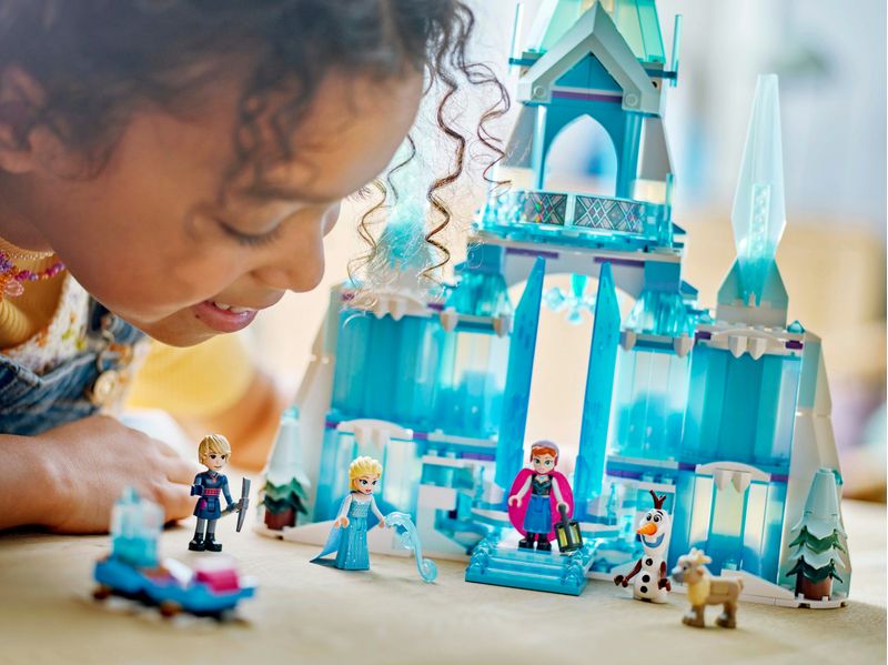 Il-Palazzo-di-ghiaccio-di-Elsa---Lego-Disney-43244