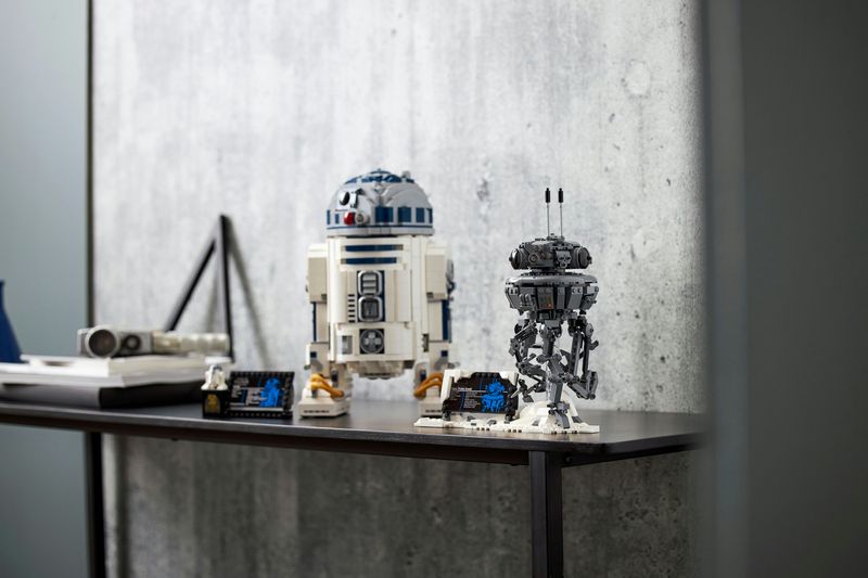 R2-D2™---Lego-Star-Wars-75308