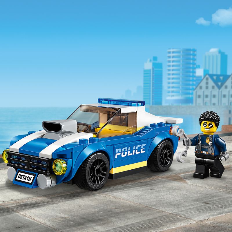 Arresto-su-strada-della-polizia---Lego-City-60242