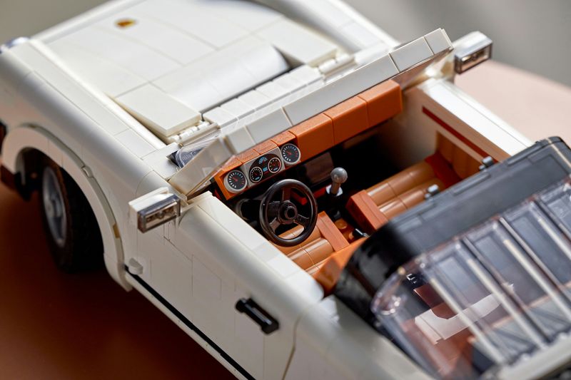 Porsche-911---Lego-Creator-Expert-10295