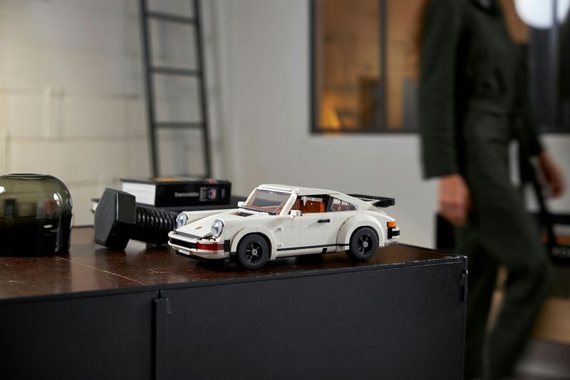 Porsche-911---Lego-Creator-Expert-10295