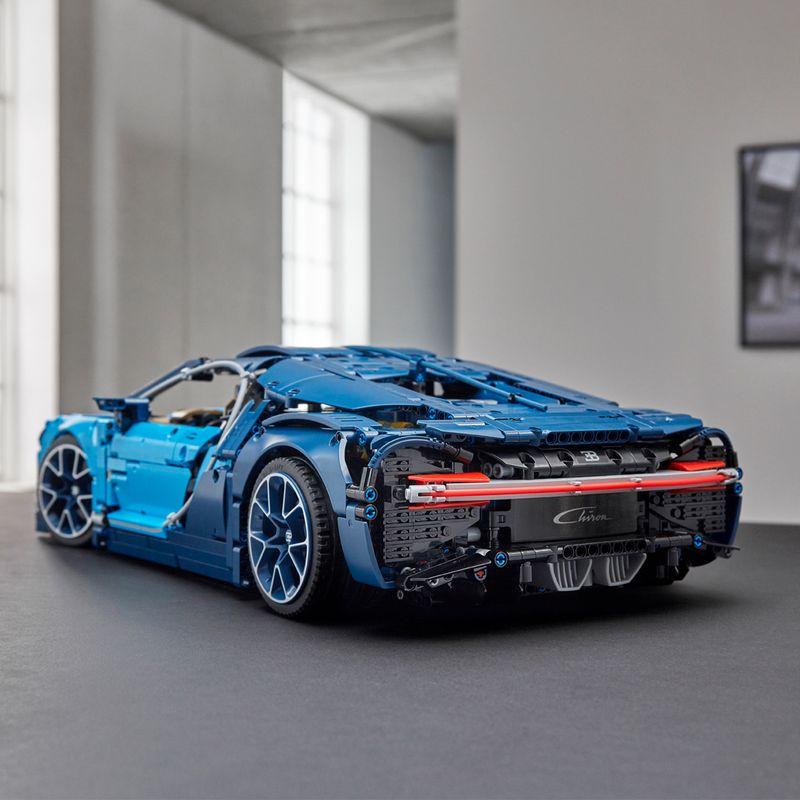 Bugatti-Chiron---Lego-Technic-42083