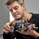 Bugatti-Chiron---Lego-Technic-42083