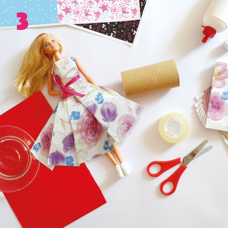 BARBIE-FASHION-ATELIER-CON-BAMBOLA