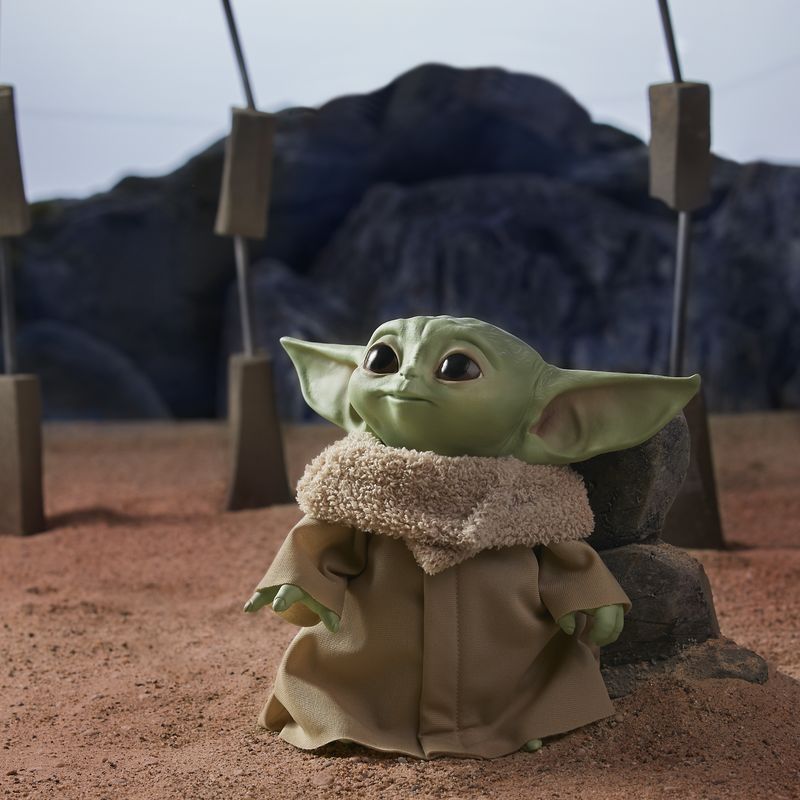 STAR-WARS-BABY-YODA-TOY