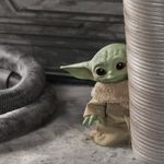 STAR-WARS-BABY-YODA-TOY