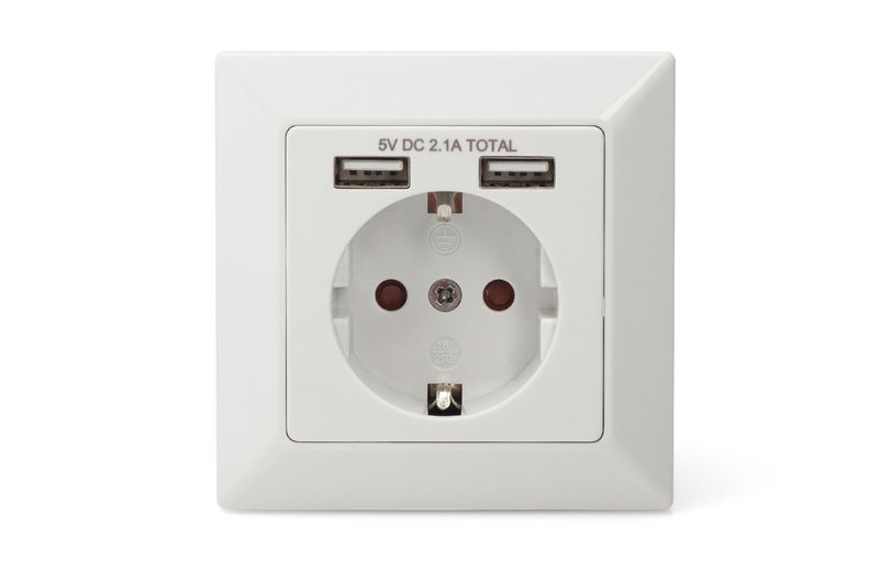 Presa-A-Muro-Shuko-Con-2-Prese-Usb-5-Volt-21A