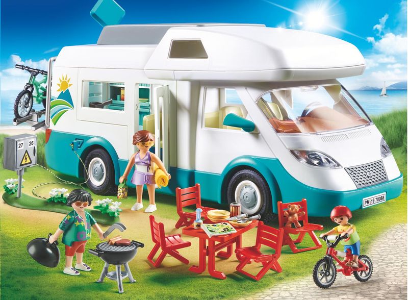 CAMPER-C-FAMIGLIA-IN-VACANZA