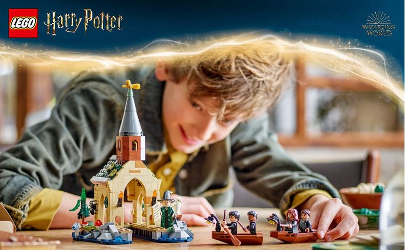 76426-LEGO-HARRY-POTTER-RIMESSA-PER-LE-BARCHE-DEL-CASTELLO-DI-HOGWARTS