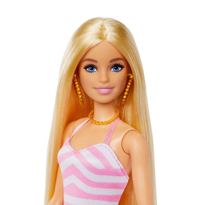 BARBIE-MOVIE---BARBIE-BEACH